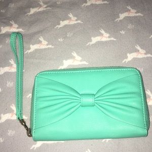 Mint Bow Wallet/Wristlet